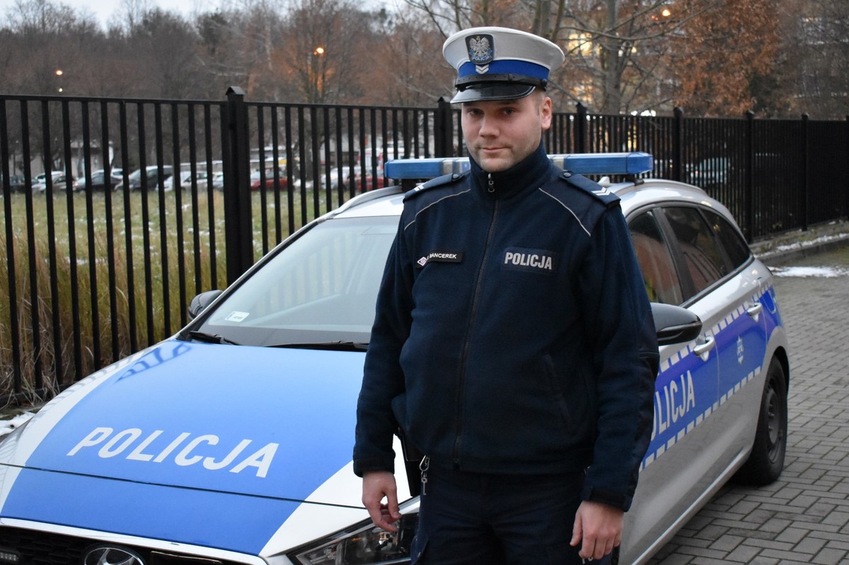 Policjant w czasie wolnym od służby uratował mężczyznę który próbował