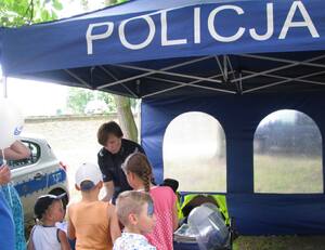 Festyn „Wstąp po zdrowie” z udziałem policjantów