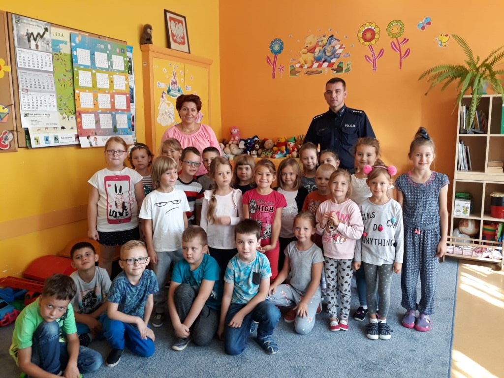 Bezpieczna droga do szkoły - spotkania z dziećmi