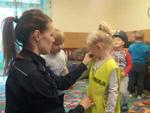 Spotkanie policjantów z przedszkolakami