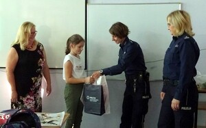 Spotkanie policjantek z laureatką konkursu