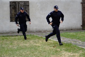 Policjanci podczas konkurencji