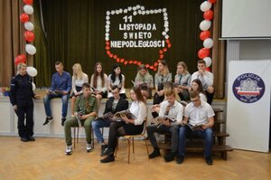 Uczestnicy uroczystej akademii