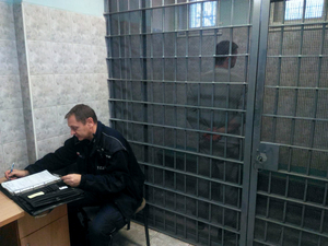 Zatrzymany 33-latek w policyjnym areszcie