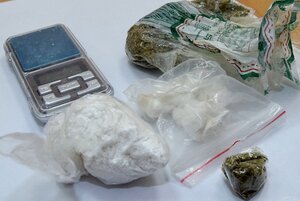 Zabezpieczone narkotyki i waga