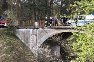 Uczestnicy interwencji na moście