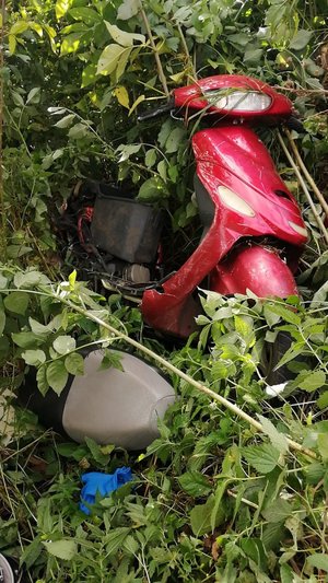 Zderzenie skutera z dafem