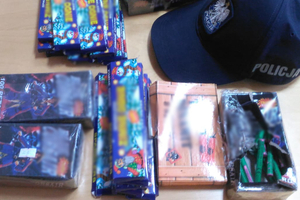 Fajerwerki zabezpieczone przez policjantów