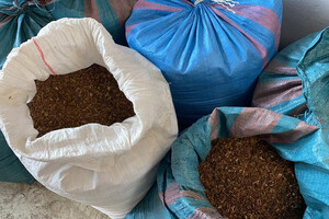 Pokrojony tytoń spakowany w workach