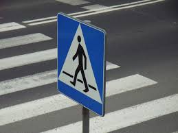 przejście dla pieszych - znak drogowy
