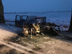 Uszkodzony pojazd ze zdarzenia drogowego