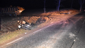 wywrócony motorower