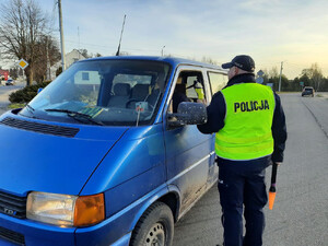 Policjant i kontrolowany kierowca