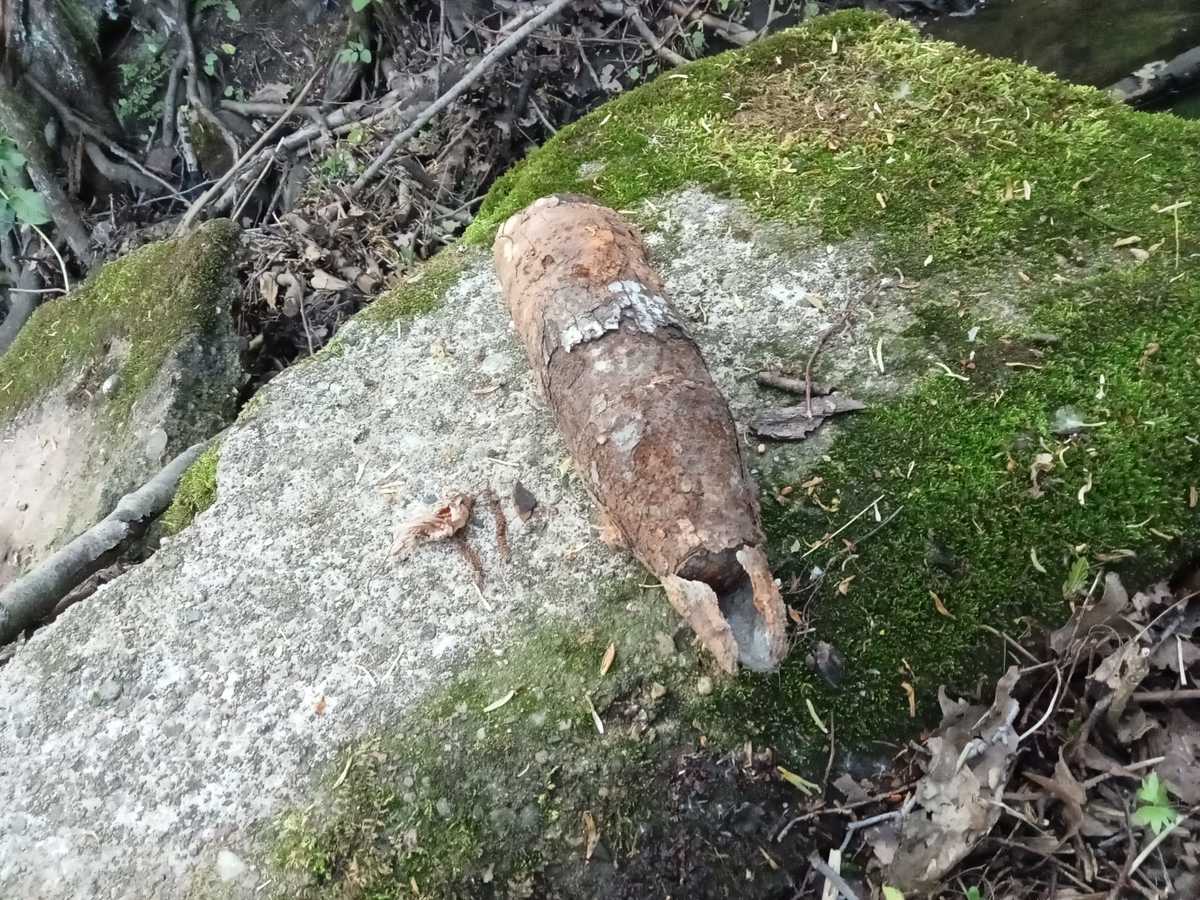 znalezione i zabezpieczone przez policjantów niewybuchy