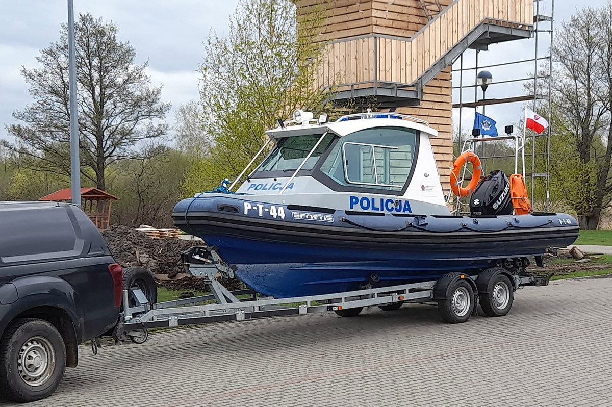 Policyjna łódź Komendy Powiatowej Policji w Węgorzewie