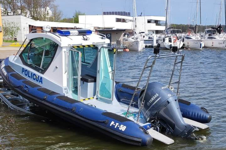 Policyjna łódź Komendy Powiatowej Policji w Iławie