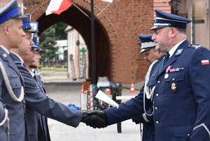 st. post. Patryk Jastrzębowski otrzymuje awans od Komendanta Powiatowego Policji w Bartoszycach