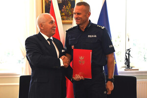 Gustaw Marek Brzezin i insp. Arkadiusz Sylwestrzak