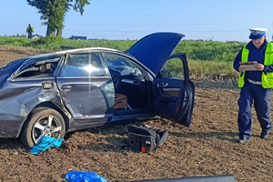 samochód osobowy uczestniczący w wypadku