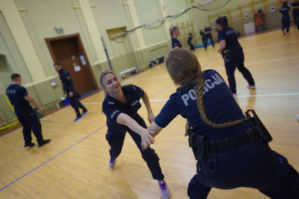 policjantki podczas szkolenia