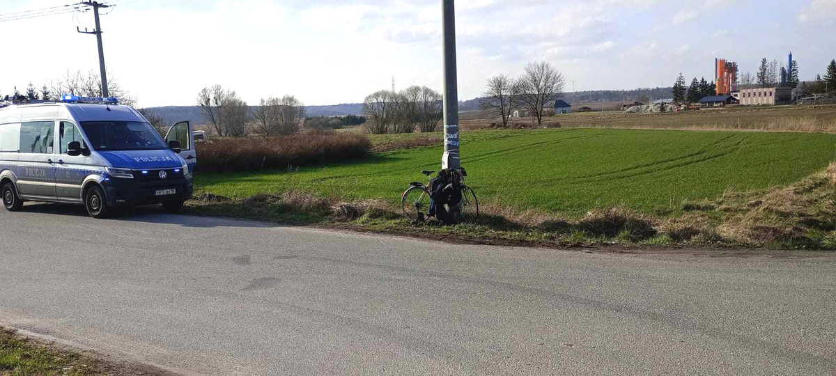 policjanci na miejscu zdarzenia