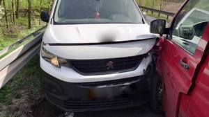 Zderzenie VW i Peugeota