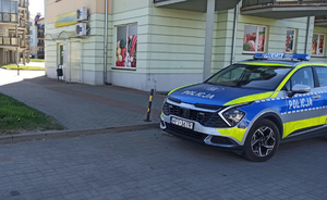 policjanci na miejscu zdarzenia