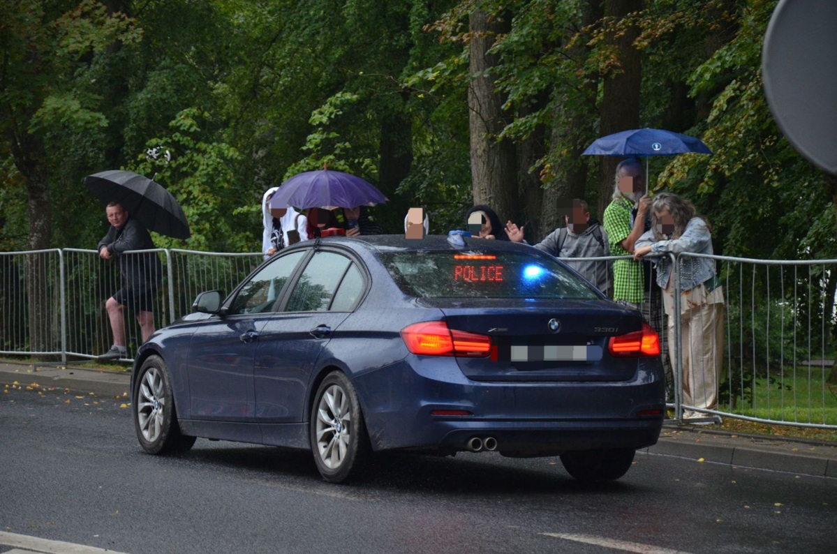 Policjanci zabezpieczający imprezę