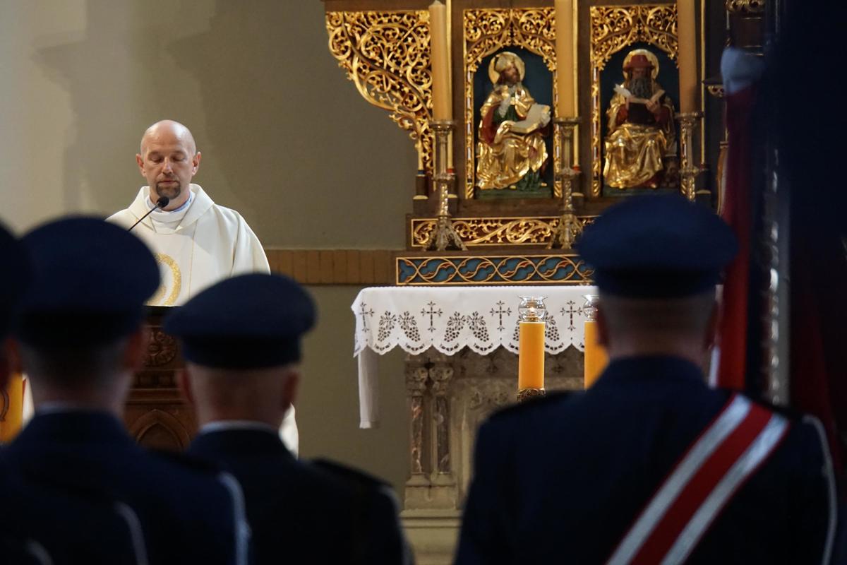 Funkcjonariusze podczas obchodów Święta Policji