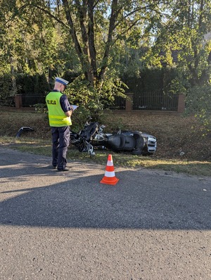 uszkodzony po zderzeniu motocykl