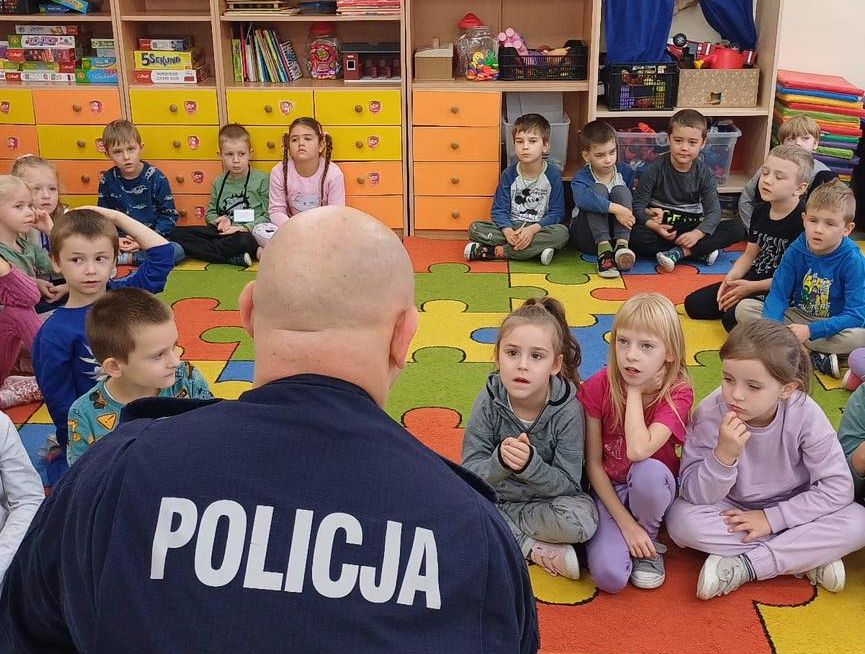 Zdjęcie przedstawia spotkanie profilaktyczne.