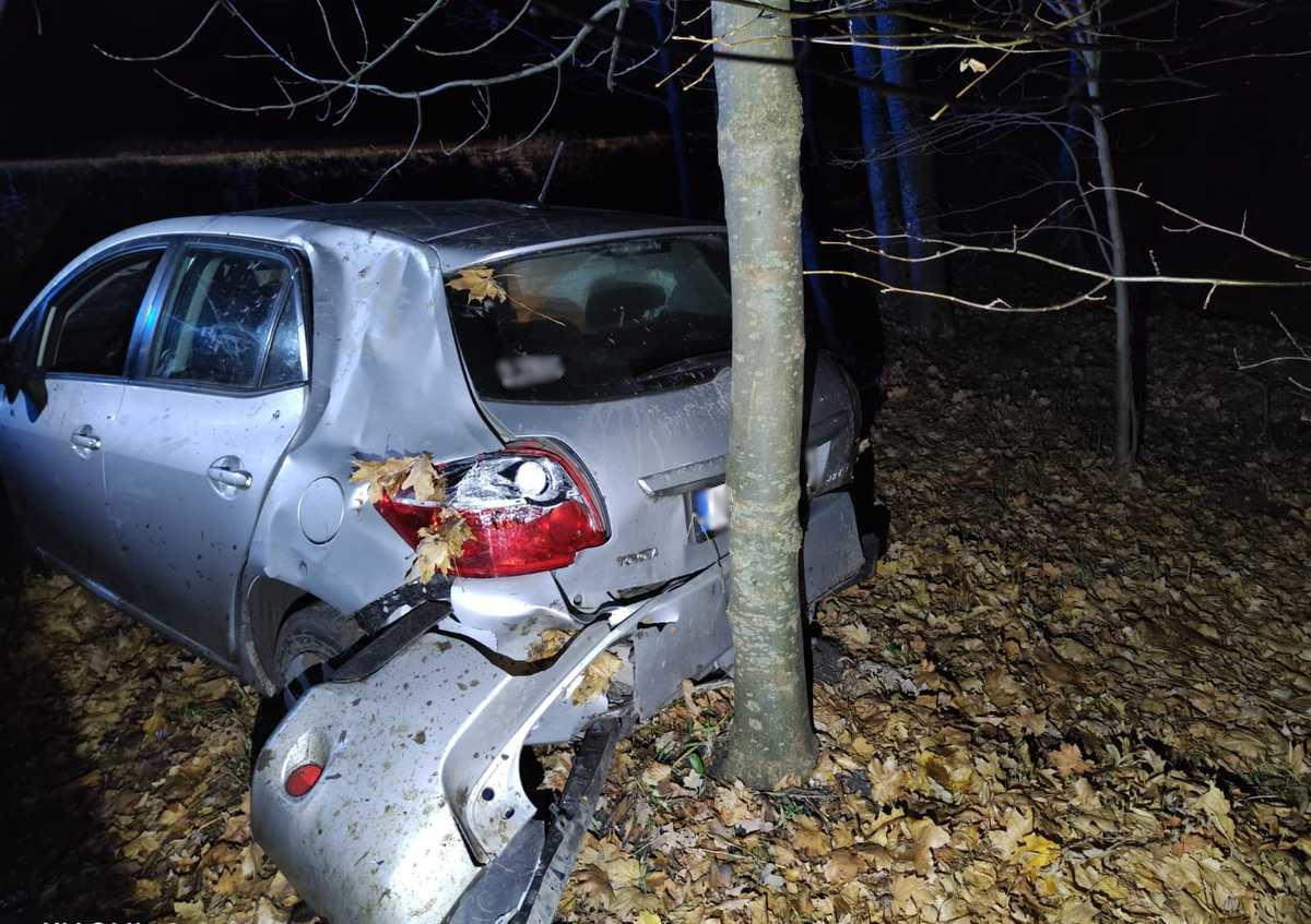 Auto uczestniczące w zdarzeniu.