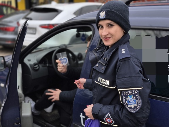 Policjantka podczas działań NURD