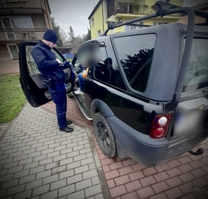 Policyjna kontrola drogowa.