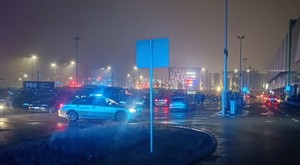 Miejsce zloty zabezpieczane przez policjantów