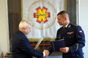 insp. Mirosław Elszkowski Komendant Wojewódzki Policji w Olsztynie i Marek Myszkowski Dyrektor Wojewódzkiej Stacji Pogotowia Ratunkowego w Olsztynie