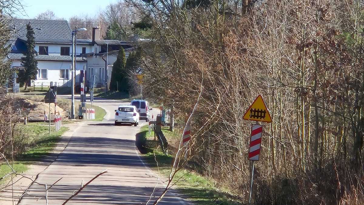 Policyjne działania bezpieczny przejazd kolejowy