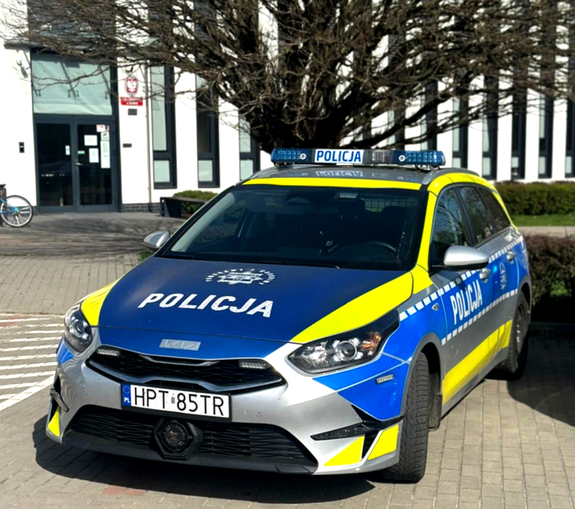 Policyjny radiowóz.