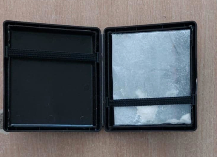 Zabezpieczona papierośnica