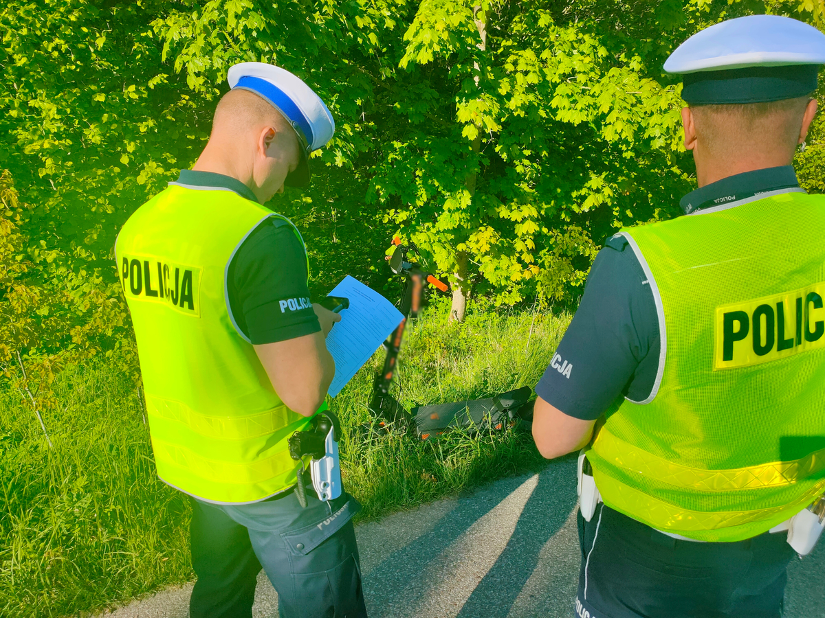Policjanci i hulajnoga