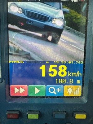 przekroczenie prędkości z miernika prędkości