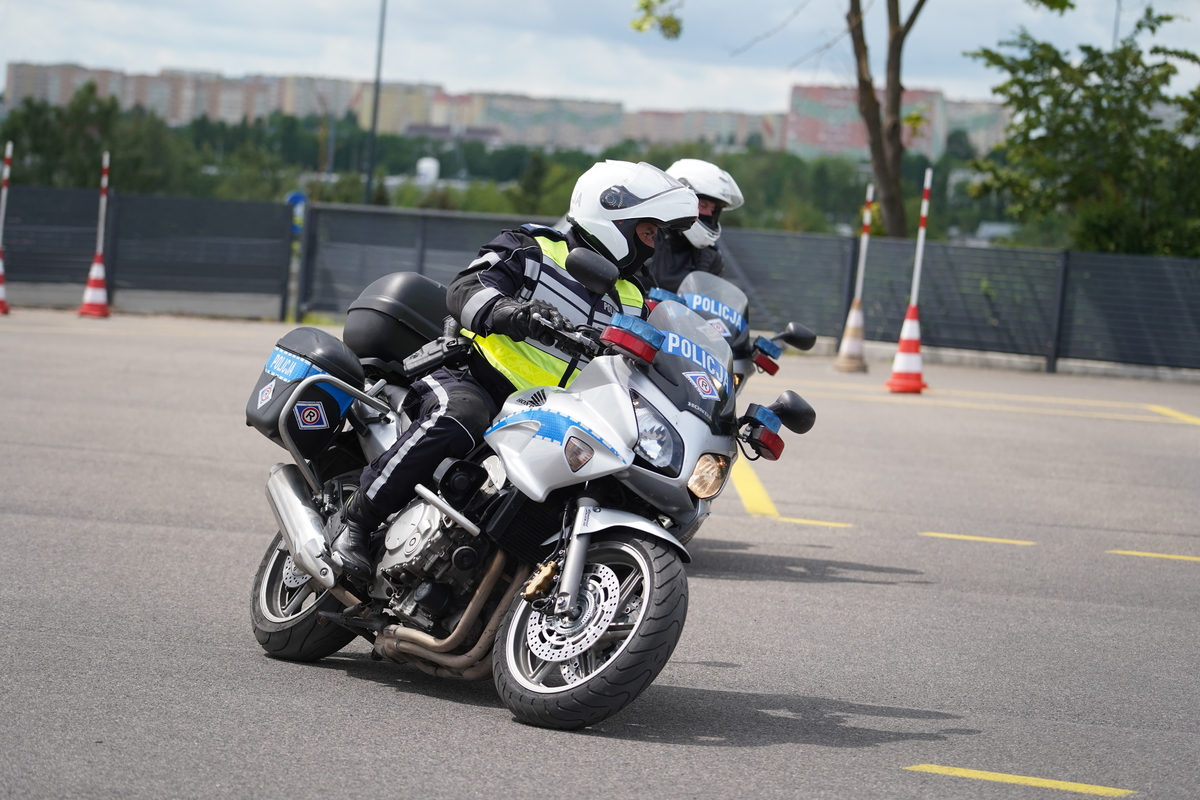 policjanci podczas szkolenia