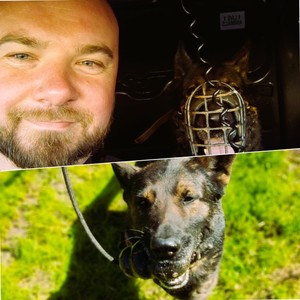 asp. Grzegorz Duda z ze swoim psem służbowym o nazwie LAK