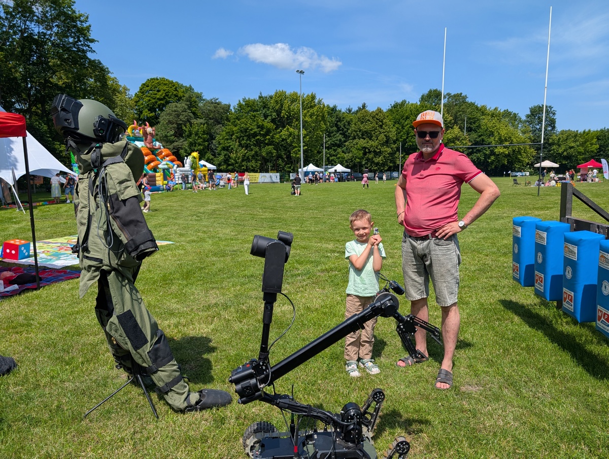 Policjanci na festynie „TatoRugbyLato”