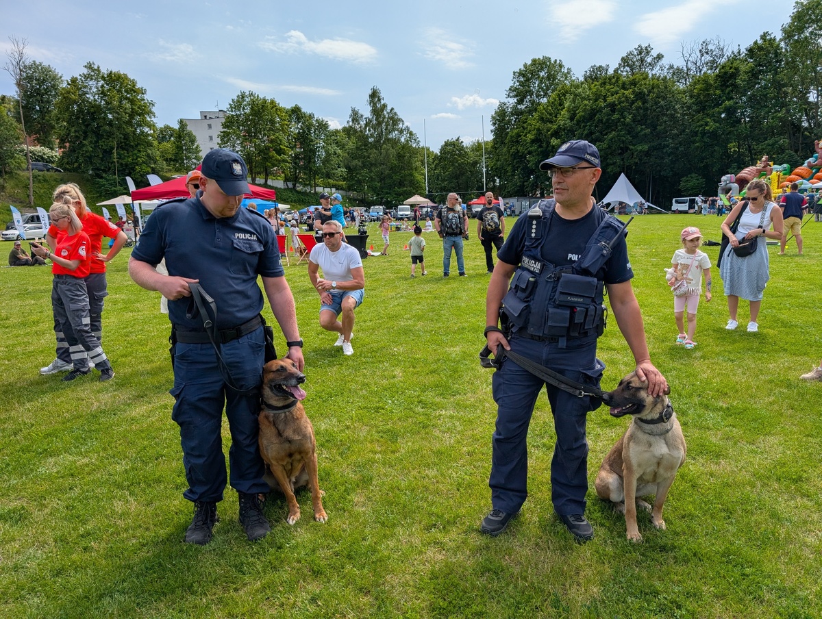 Policjanci na festynie „TatoRugbyLato”