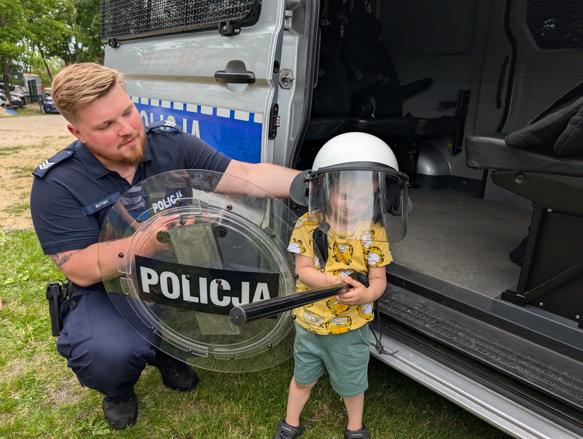 Policjanci na festynie „TatoRugbyLato”