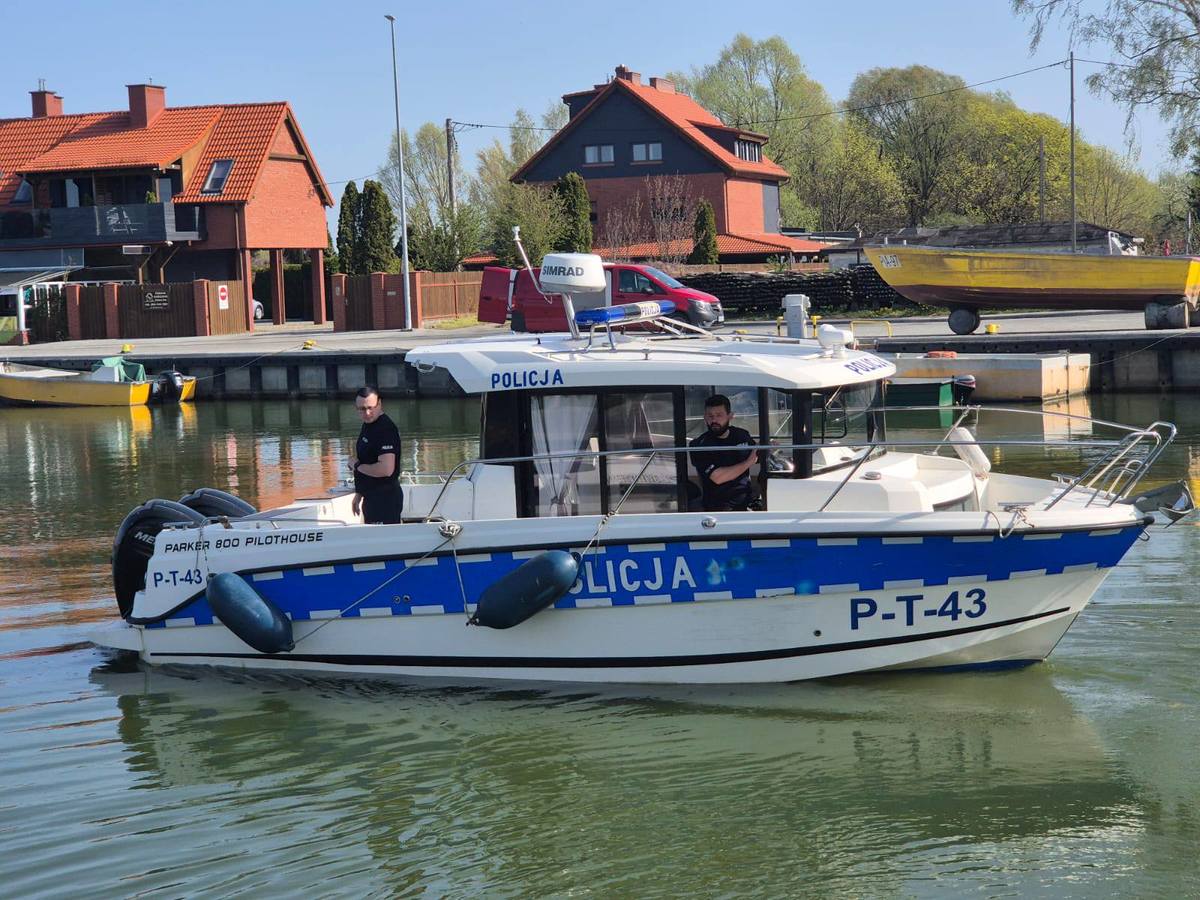 Policyjna łódź