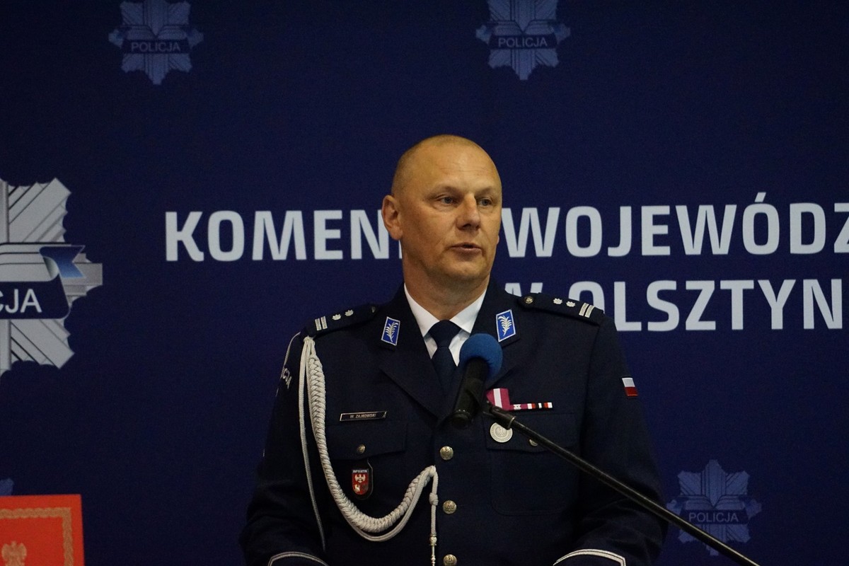 Uczestnicy ślubowania i Święta Policji OPP w Olsztynie
