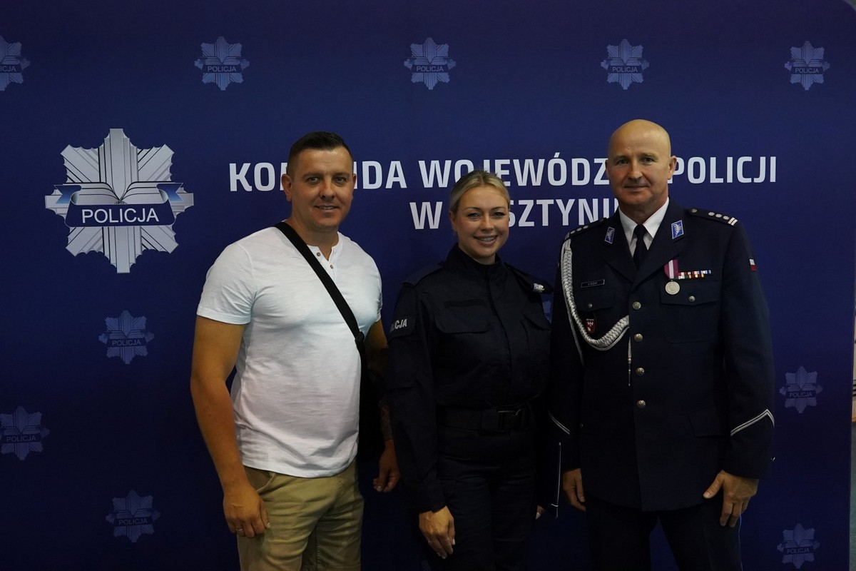 Uczestnicy ślubowania i Święta Policji OPP w Olsztynie