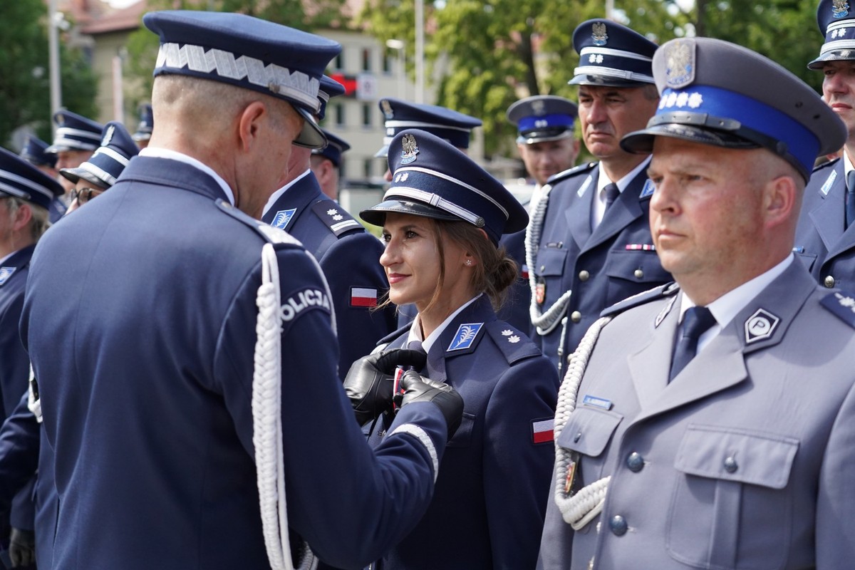 Uczestnicy Święta Policji i nadania Sztandaru KPP w Giżycku
